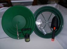 Load image into Gallery viewer, S1 Green Starter Kit Gold Classifier Screen & Gold Pan Panning Kit
