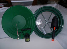 Load image into Gallery viewer, S1 Green Starter Kit Gold Classifier Screen &amp; Gold Pan Panning Kit
